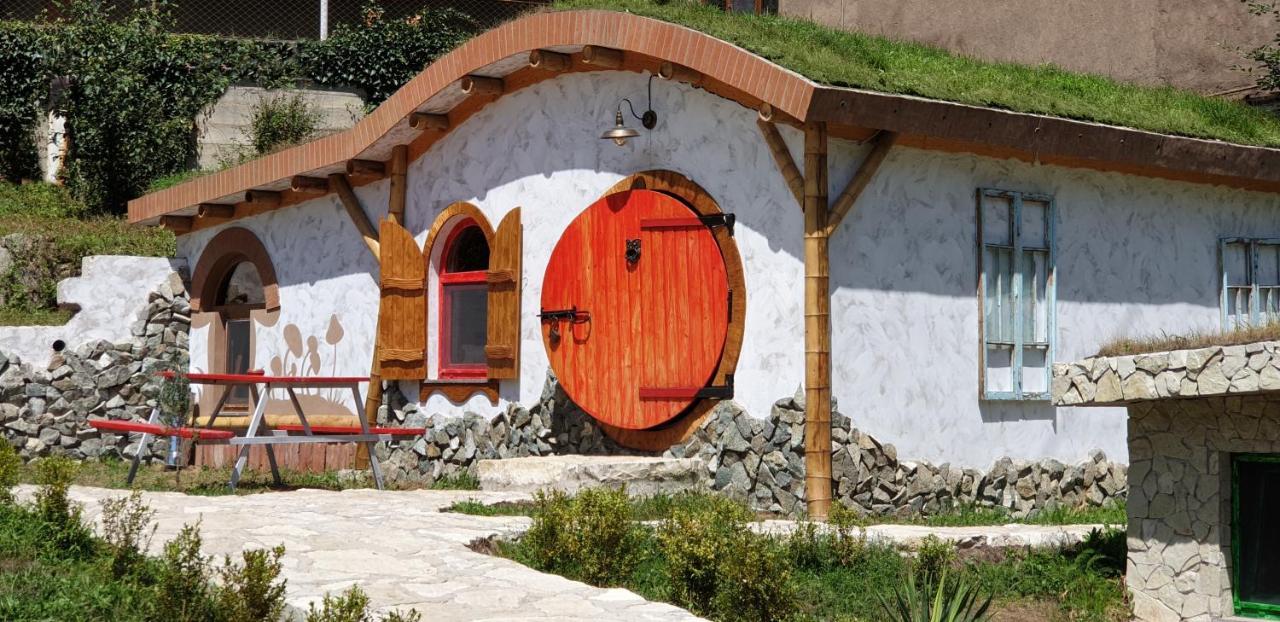 Cozy House Hotel Dilijan Bagian luar foto