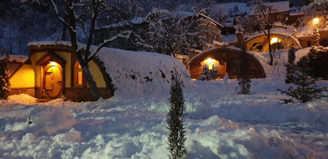 Cozy House Hotel Dilijan Bagian luar foto