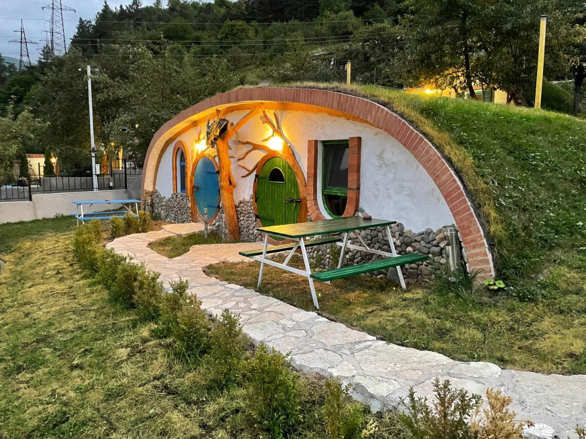 Cozy House Hotel Dilijan Bagian luar foto