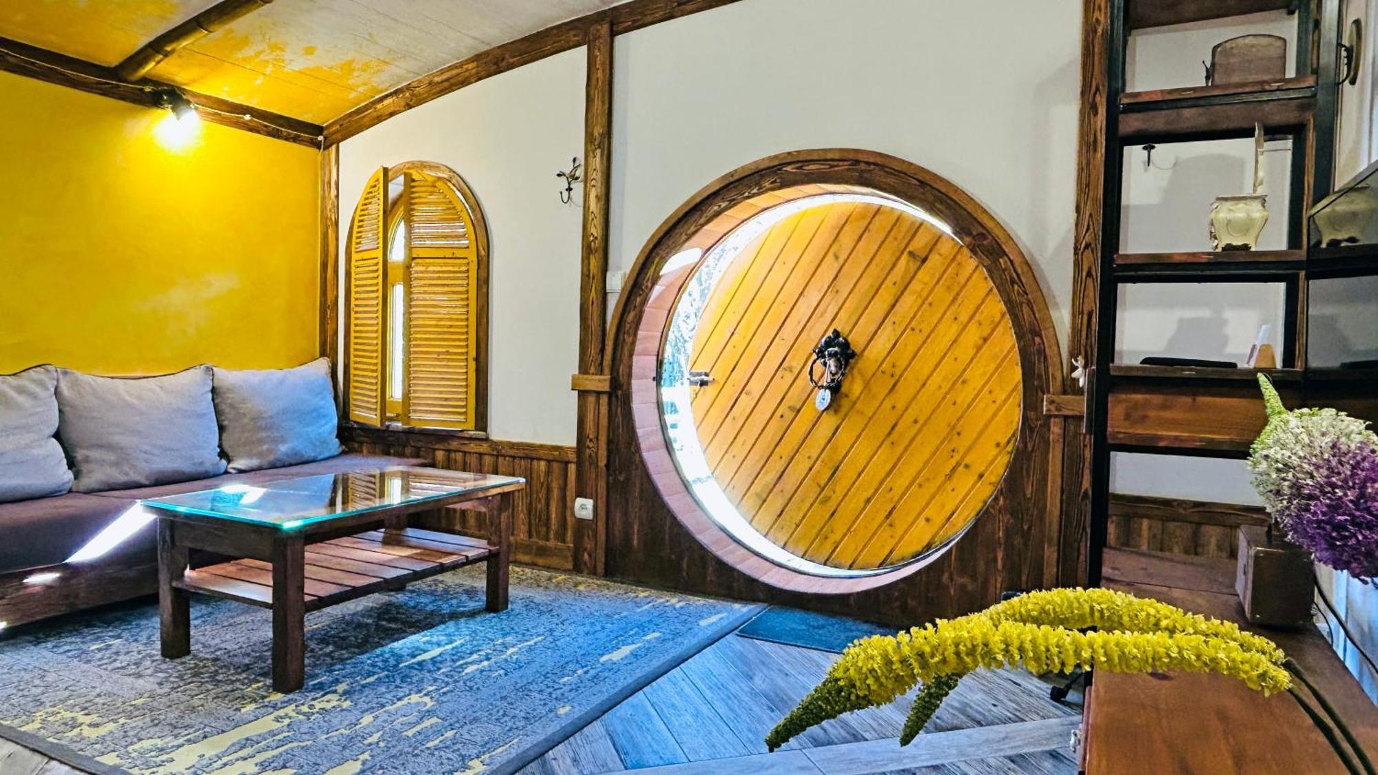 Cozy House Hotel Dilijan Bagian luar foto