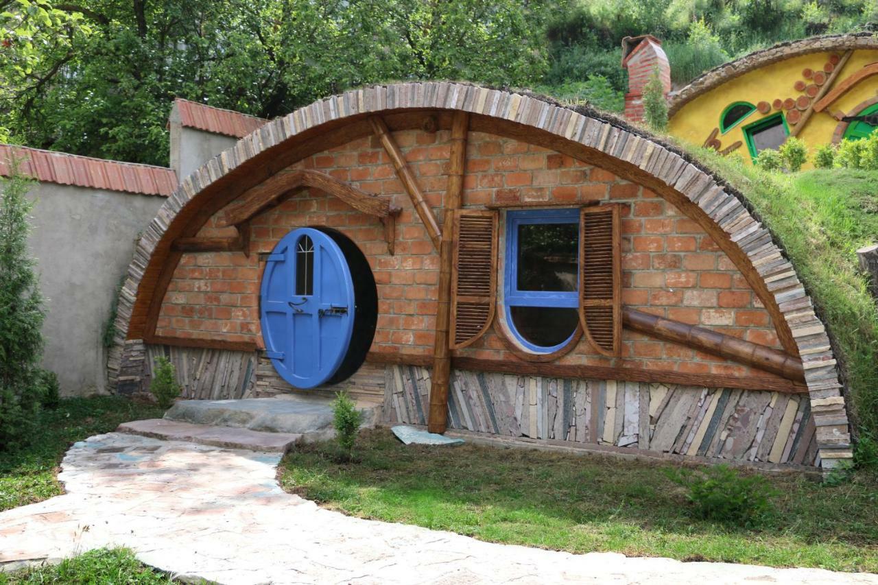 Cozy House Hotel Dilijan Bagian luar foto