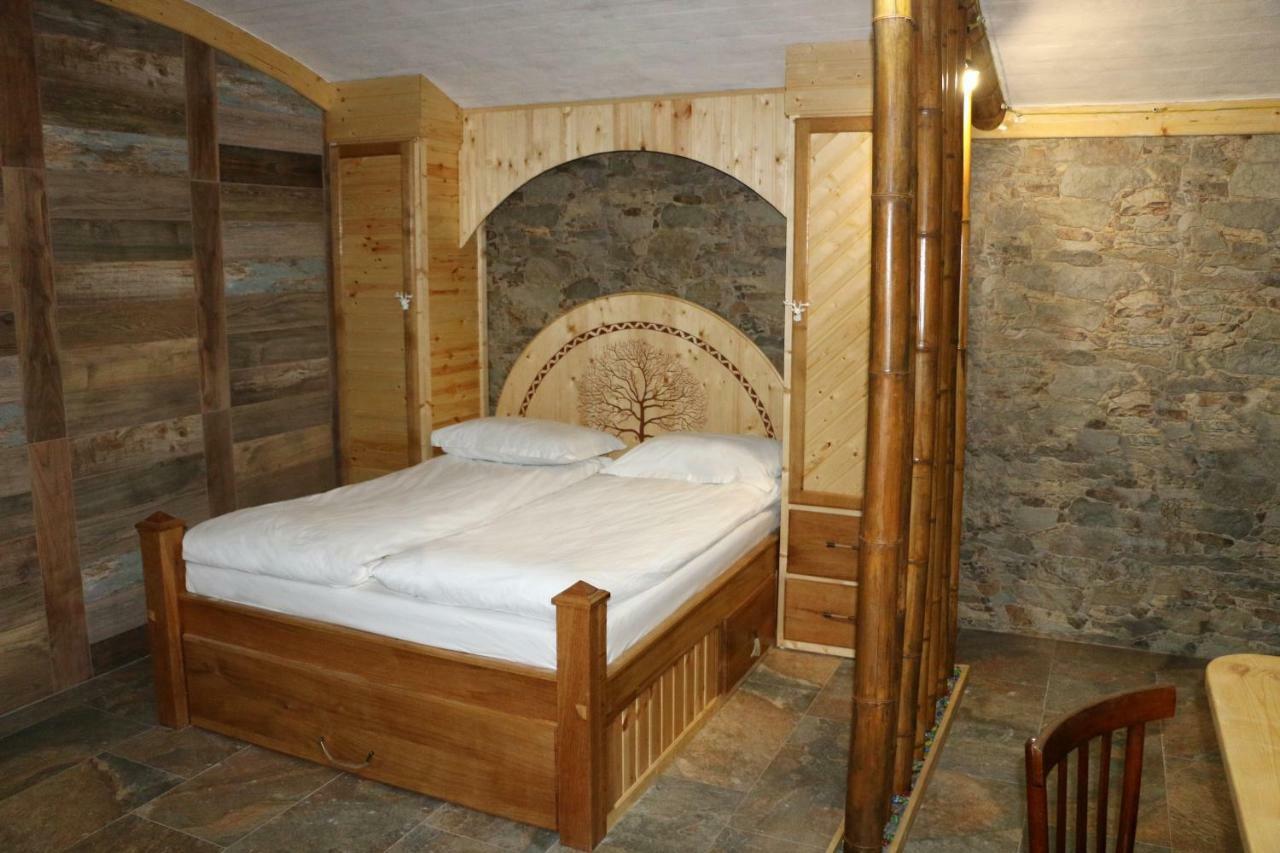 Cozy House Hotel Dilijan Bagian luar foto